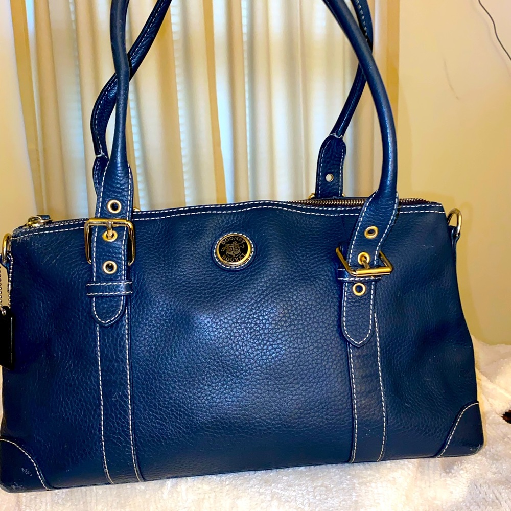 VINTAGE DOONEY & BOURKE NAVY SATCHEL